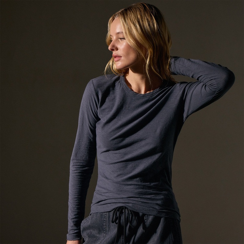 Sheer Slub Long Sleeve Crew – Blue Noir