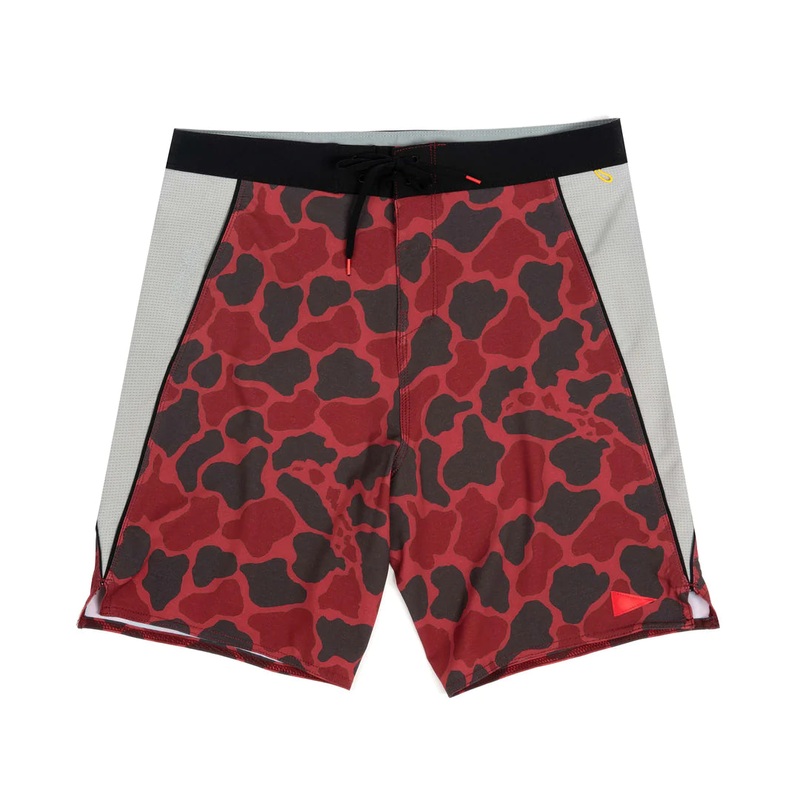 F1 AIRTEX GAMMA BOARDSHORT – MAROON CAMO