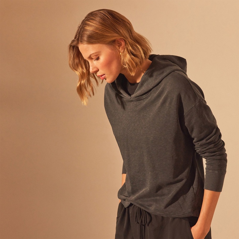 Pullover Hoodie – Magma Pigment