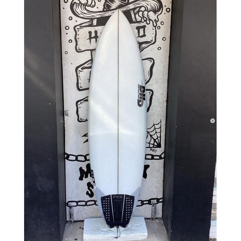 USED – 6’8 BLACK DIAMOND (46L)
