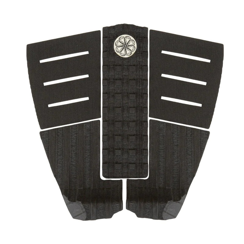 DION AGIUS III – BLACK
