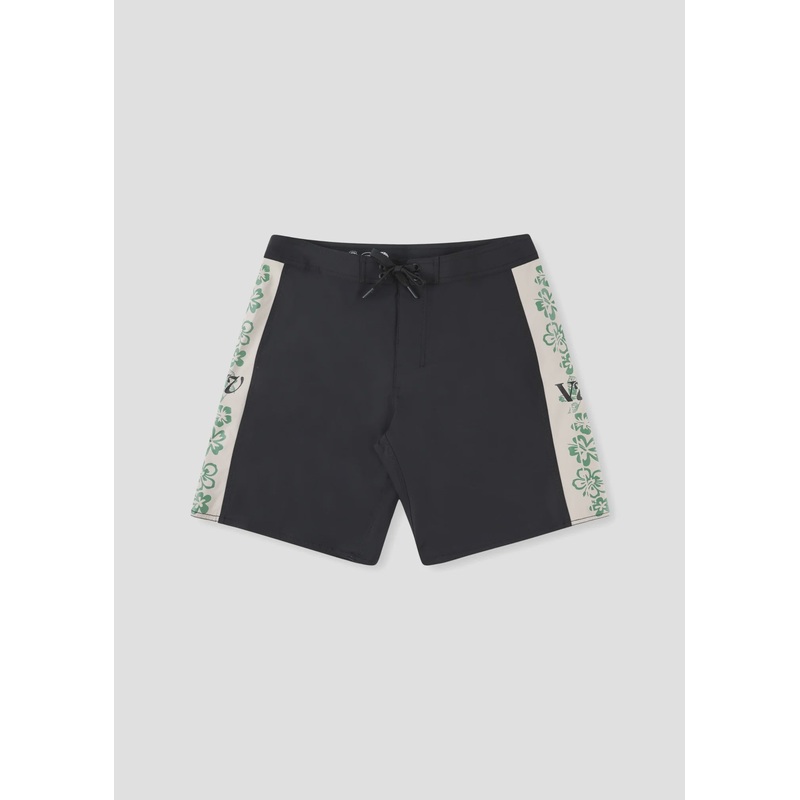 Disclosure 19″ Wallflower Trunk – Black/Bone
