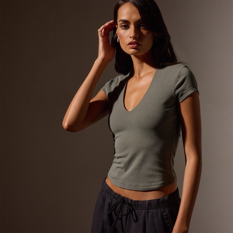 Stretch Lotus Deep V Short Sleeve Tee – Palm