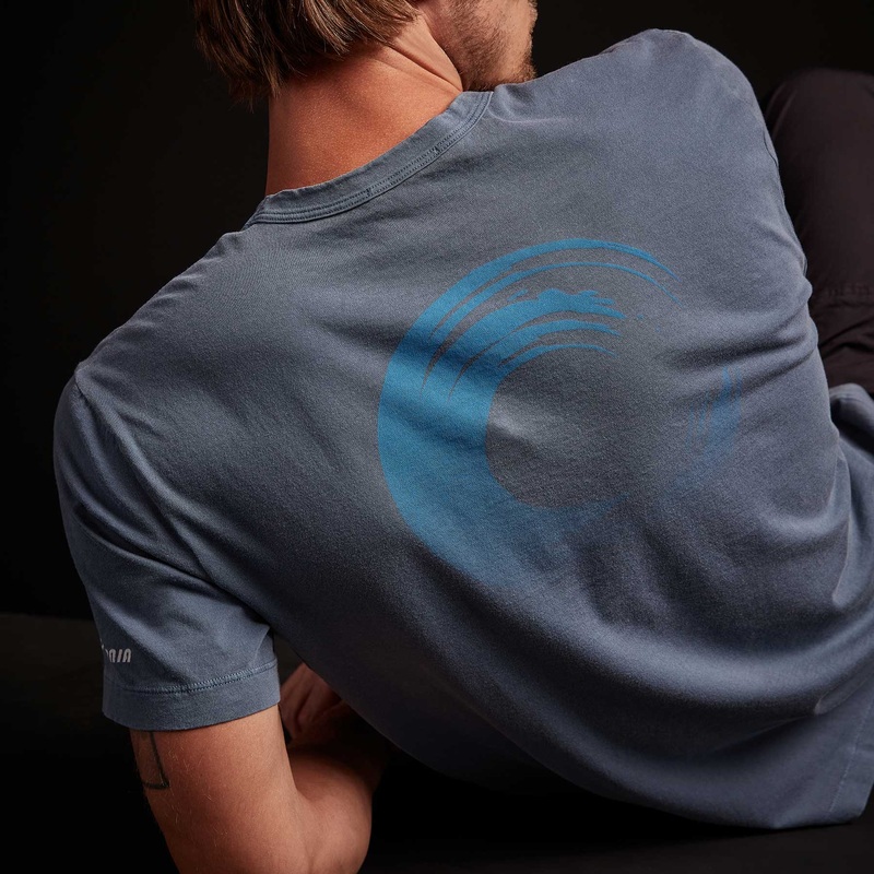 Surf Graphic Pocket Tee – Danube Pigment