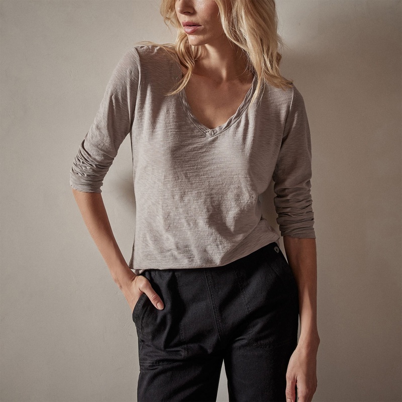 Sheer Slub Long Sleeve V Neck Tee – Dapple