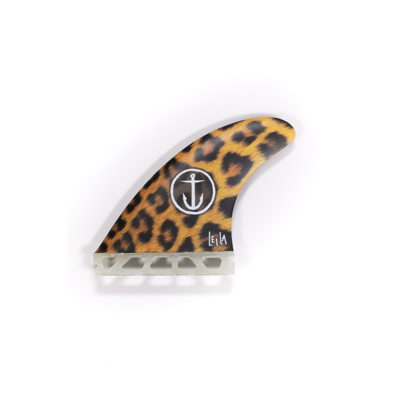 CAPTAIN FIN – Leila Hurts – S – 3 FINS