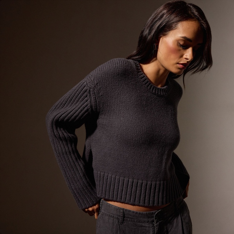 Cotton Knit Crew Neck Sweater – Magma