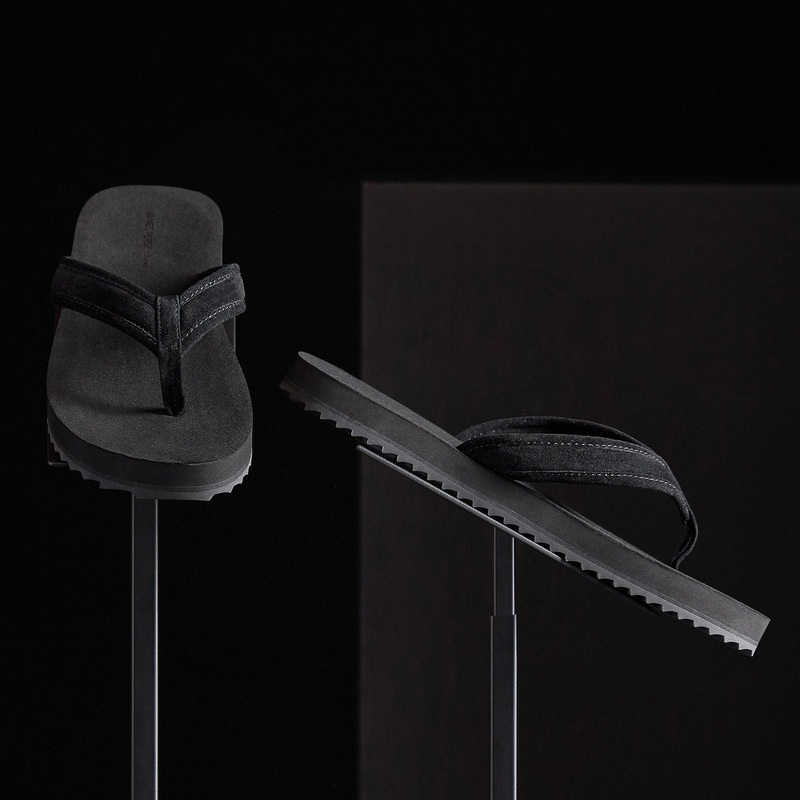 Men’s Suede Flip Flop – Black