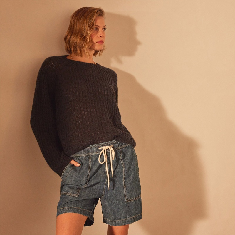 Lightweight Open Knit Cashmere Sweater – Black