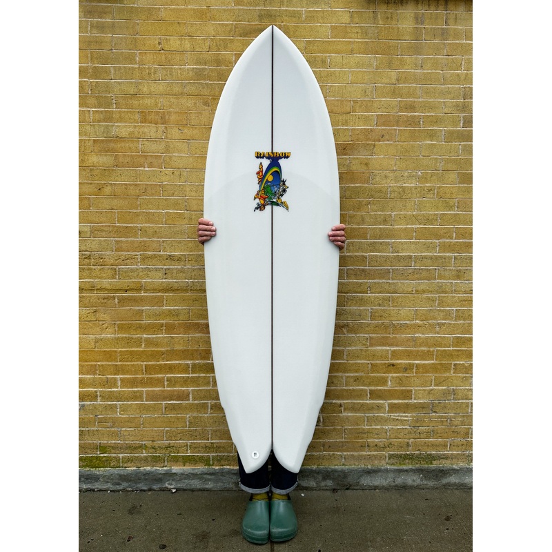 5’4″ Rainbow Surfboards Quan Fish