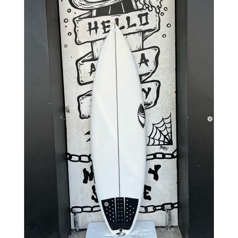 USED – 5’11 INFERNO 72 – 29.2L