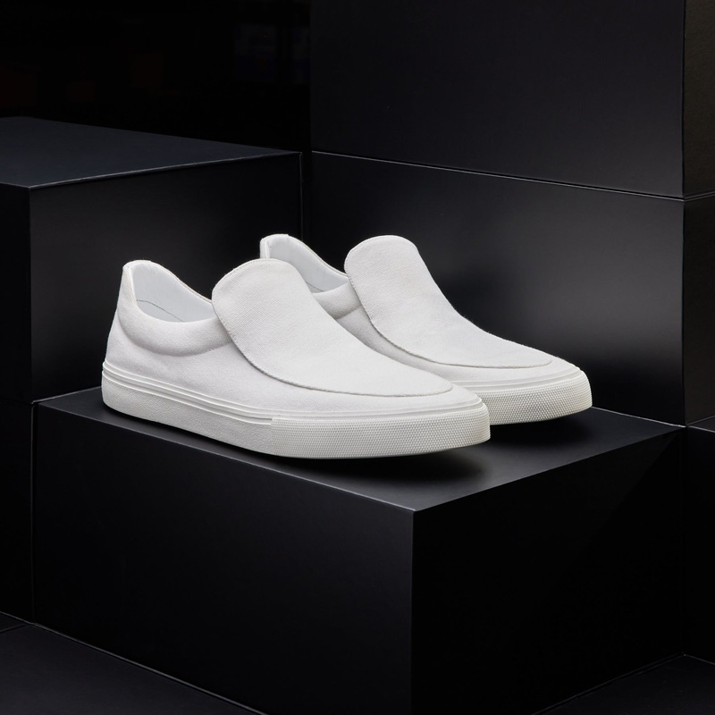 Men’s Coastal Canvas Slip On – White