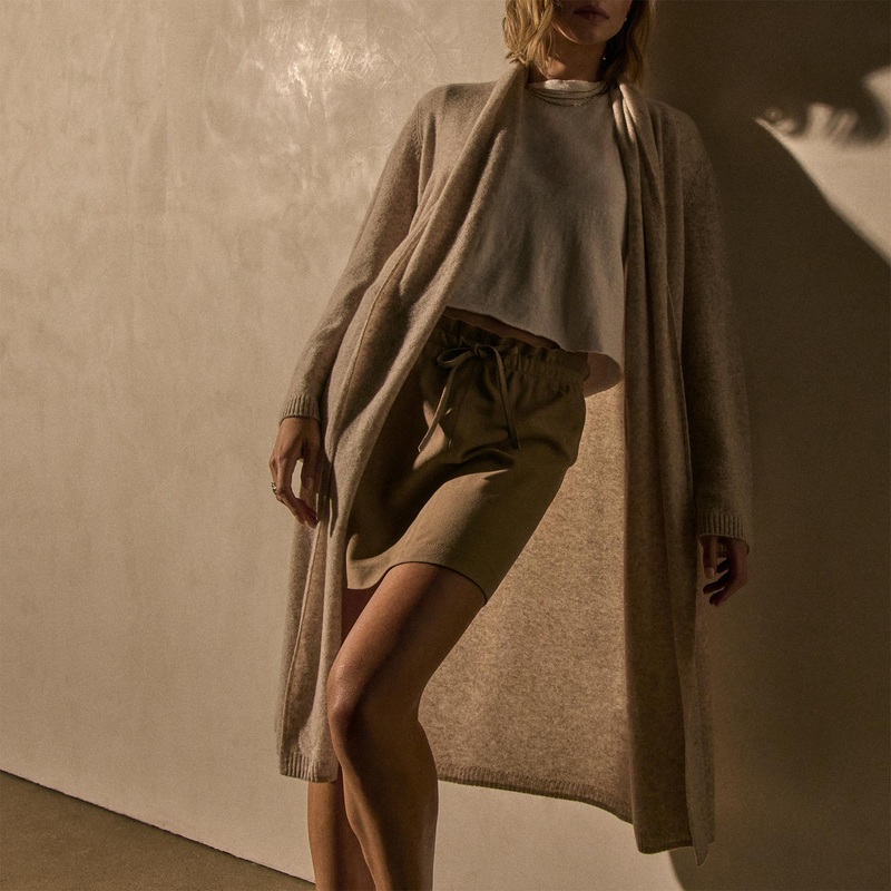 Soft Featherweight Cashmere Cardigan – Light Beige