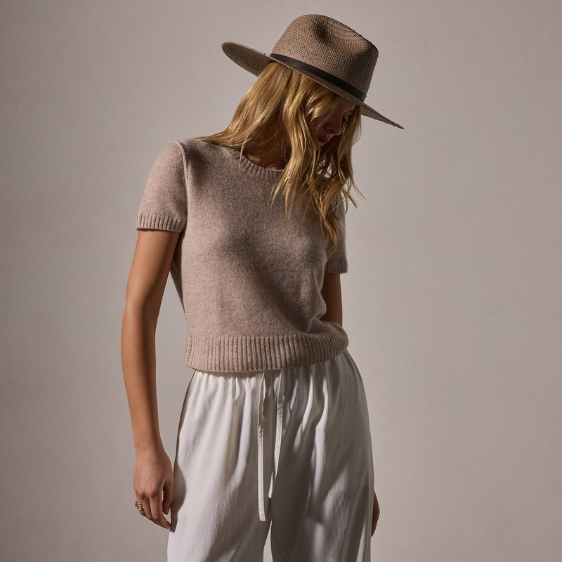 Soft Featherweight Cashmere Short Sleeve – Light Beige