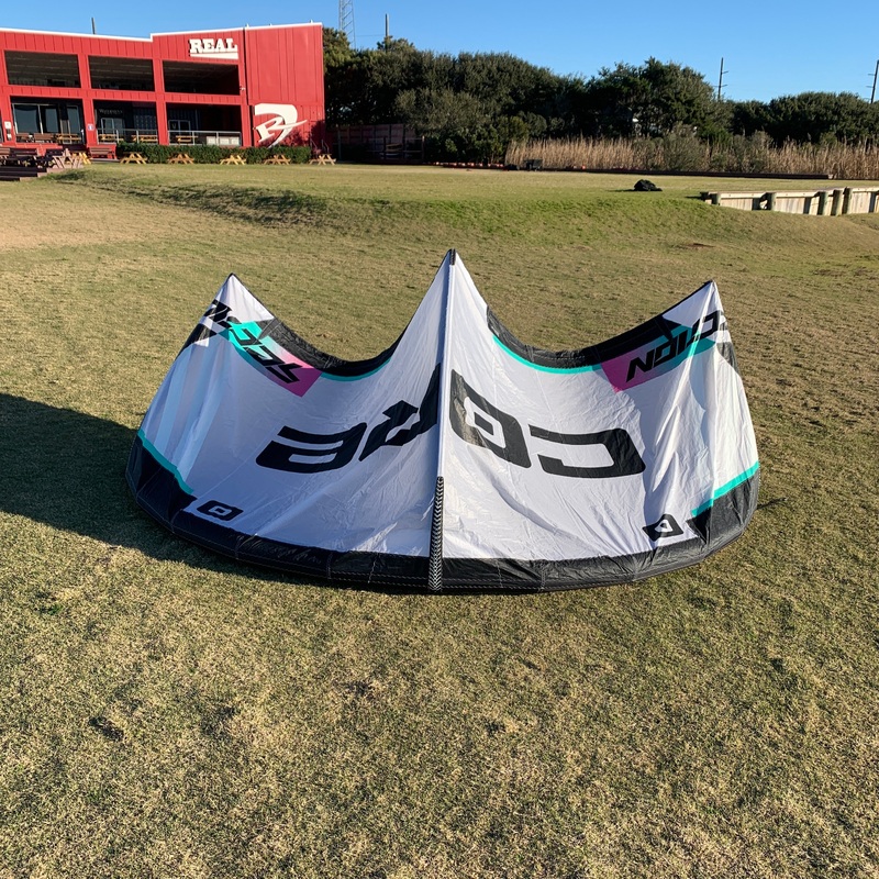 USED Core Section 4 Wave Kite-6m-White